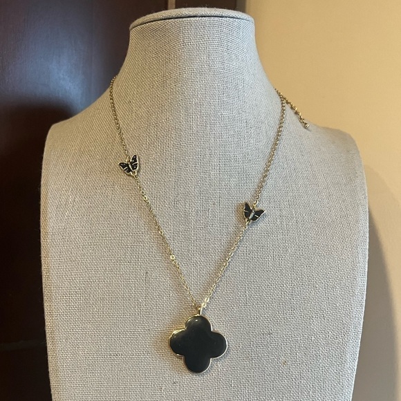 Vintage Clover Necklace Luxury Necklace - Picture 3 of 5